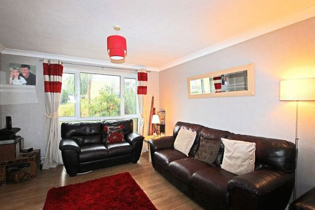  Image of 3 Bedroom Terraced  For Sale at Dunvegan Drive  Southampton, SO16 8DB