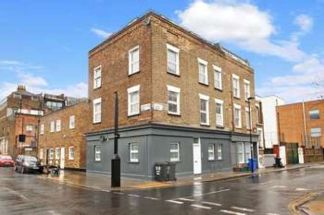  Image of 3 Bedroom Flat  For Sale at Islington  Lower Holloway, N7 8RH