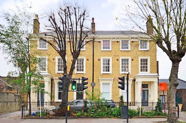  Image of 3 Bedroom Flat  For Sale at Lower Clapton Road  Clapton, E5 0QR