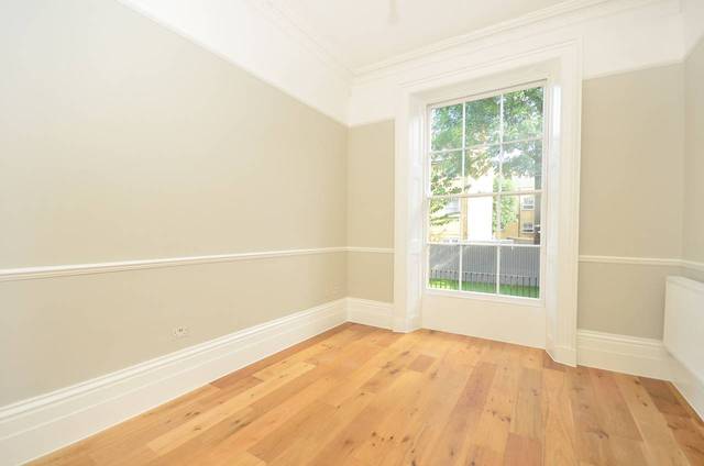  Image of 3 Bedroom Flat  For Sale at Lower Clapton Road  Clapton, E5 0QR