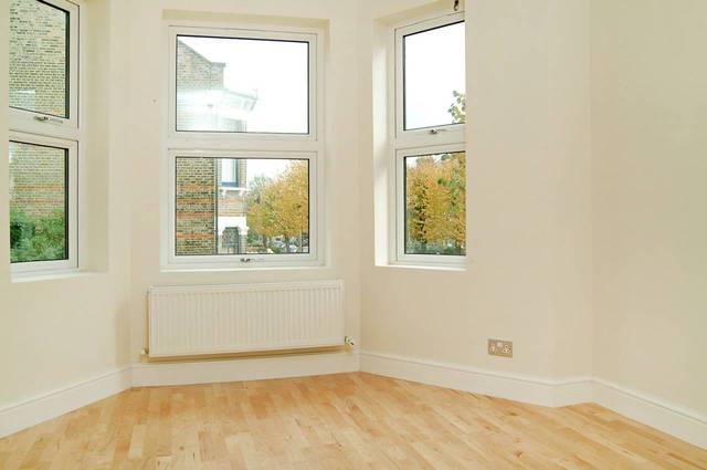  Image of 2 Bedroom Flat  For Sale at Lower Clapton Road  Clapton, E5 0QA