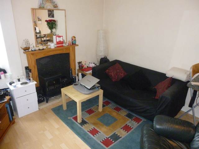  Image of 1 Bedroom Flat  To Rent at Trinity Edinburgh Edinburgh, EH5 3RX