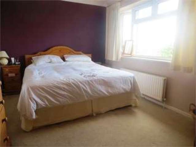  Image of 3 Bedroom Semi-Detached  For Sale at Lower Lambricks Rayleigh Rayleigh, SS6 8DB