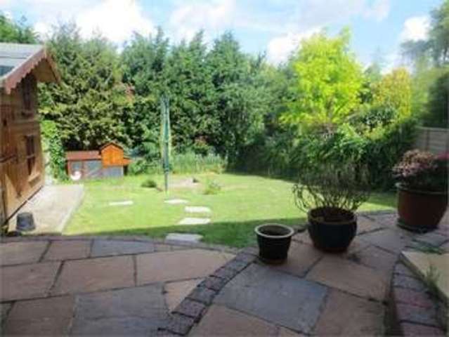  Image of 3 Bedroom Semi-Detached  For Sale at Lower Lambricks Rayleigh Rayleigh, SS6 8DB