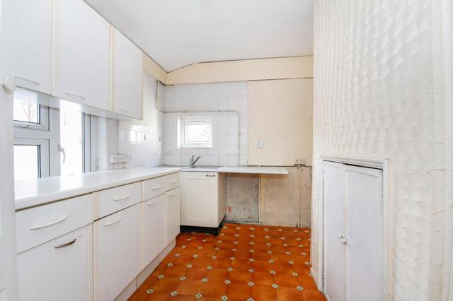  Image of 3 Bedroom Terraced  For Sale at Lower Road  Surrey Quays, SE16 2TU