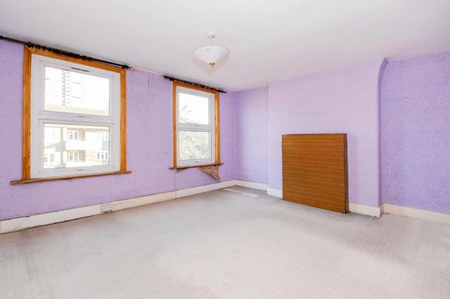  Image of 3 Bedroom Terraced  For Sale at Lower Road  Surrey Quays, SE16 2TU