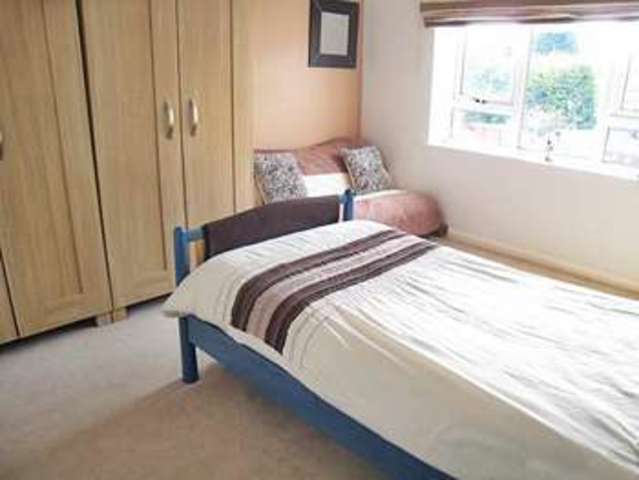  Image of 5 Bedroom Semi-Detached  For Sale at Lulworth Crescent  Leeds, LS15 8PA