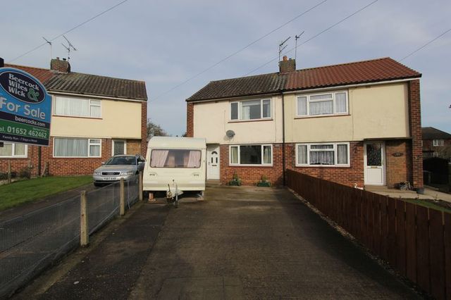  Image of 3 Bedroom Semi-Detached  For Sale at Lunns Crescent  Barton-upon-Humber, DN18 5NB