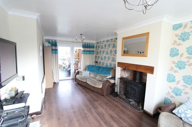 Image of 3 Bedroom Semi-Detached  For Sale at Lunns Crescent  Barton-upon-Humber, DN18 5NB