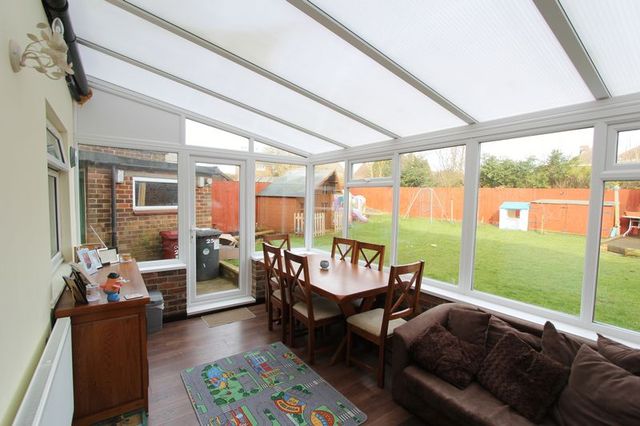  Image of 3 Bedroom Semi-Detached  For Sale at Lunns Crescent  Barton-upon-Humber, DN18 5NB
