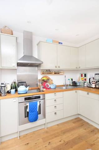  Image of 2 Bedroom Flat  For Sale at Mabley Street  Hackney, E9 5RH