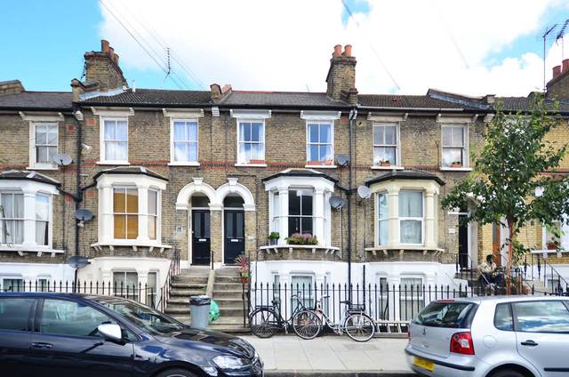  Image of 2 Bedroom Flat  For Sale at Mabley Street  Hackney, E9 5RH