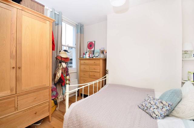  Image of 2 Bedroom Flat  For Sale at Mabley Street  Hackney, E9 5RH