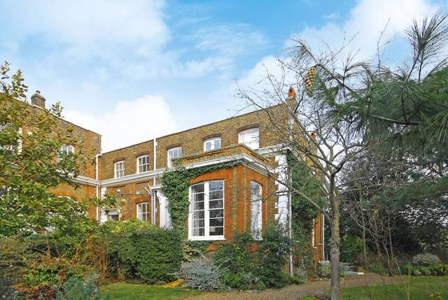  Image of 2 Bedroom Flat  For Sale at Macartney House  Greenwich, SE10 8HJ