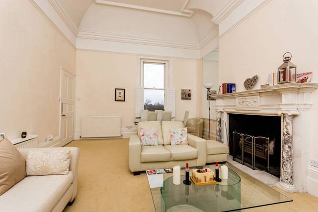  Image of 3 Bedroom Flat  To Rent at Macartney House  Greenwich, SE10 8HJ