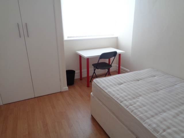  Image of 6 Bedroom Detached  To Rent at Roath Cardiff Roath, CF24 4RP