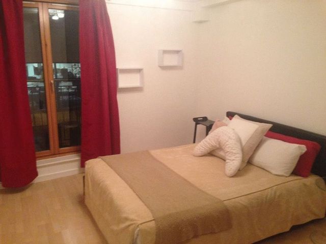  Image of 1 Bedroom Flat  To Rent at Magdalen Street  London, SE1 2RH