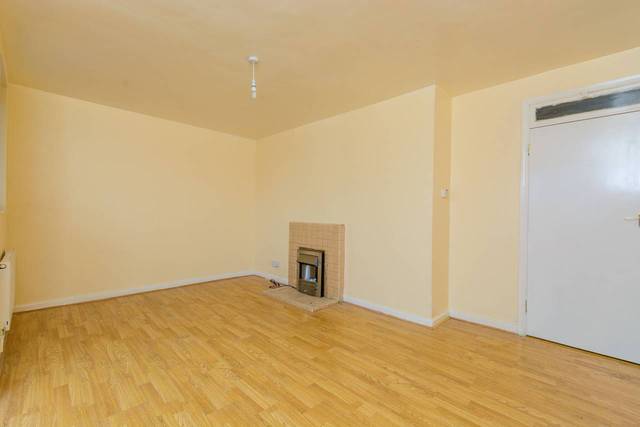  Image of 3 Bedroom Flat  For Sale at Magnolia House  Deptford, SE8 5QU
