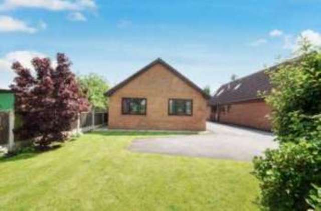  Image of 3 Bedroom Bungalow  For Sale at Hatfield Woodhouse Doncaster Hatfield Woodhouse, DN7 6PB