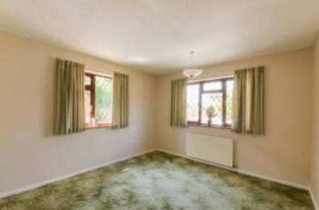  Image of 3 Bedroom Bungalow  For Sale at Hatfield Woodhouse Doncaster Hatfield Woodhouse, DN7 6PB