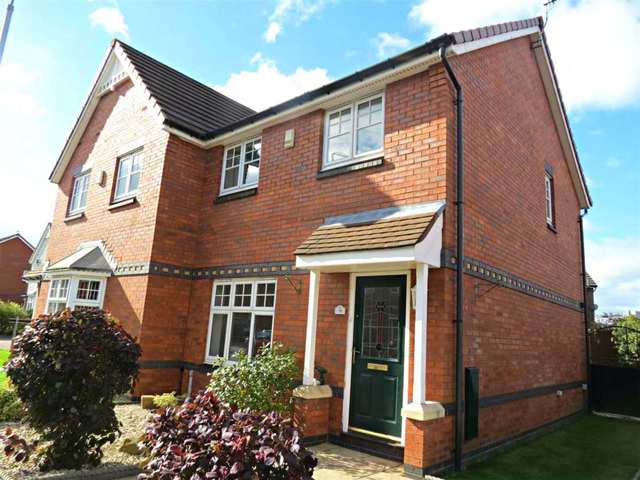  Image of 3 Bedroom Semi-Detached  To Rent at Makerfield Drive  Newton Le Willows, WA12 9WB