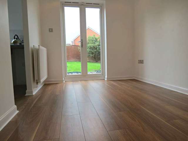  Image of 3 Bedroom Semi-Detached  To Rent at Makerfield Drive  Newton Le Willows, WA12 9WB