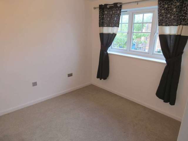  Image of 3 Bedroom Semi-Detached  To Rent at Makerfield Drive  Newton Le Willows, WA12 9WB