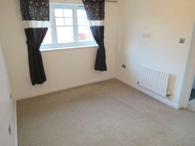  Image of 3 Bedroom Semi-Detached  To Rent at Makerfield Drive  Newton Le Willows, WA12 9WB