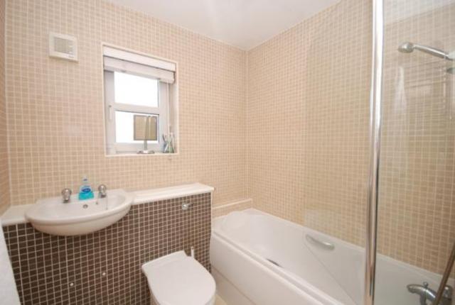  Image of 2 Bedroom Flat  To Rent at Newton Mearns Glasgow Glasgow, G77 6FD