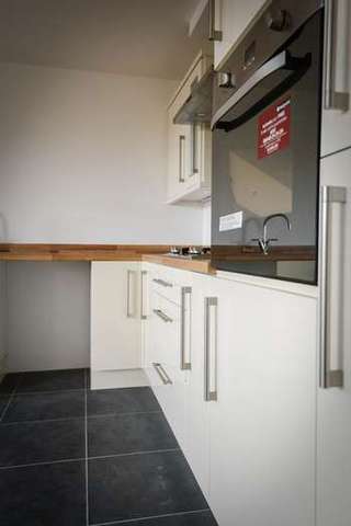  Image of 2 Bedroom Flat  For Sale at Manchester Road Blackrod Bolton, BL6 5RU