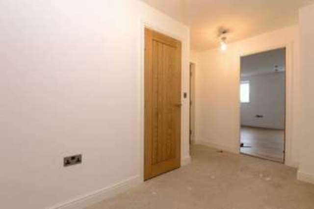  Image of 2 Bedroom Flat  For Sale at Manchester Road Blackrod Bolton, BL6 5RU