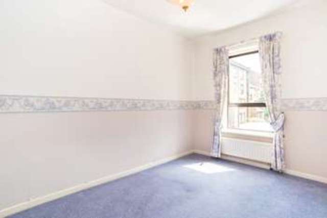  Image of 3 Bedroom Detached  For Sale at London, E14 3BE