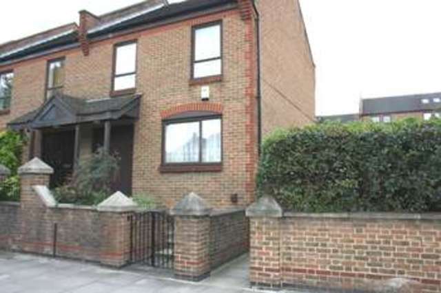  Image of 3 Bedroom Detached  For Sale at Docklands  Docklands, E14 3BE