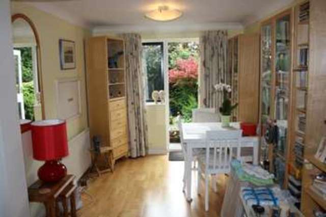  Image of 3 Bedroom Detached  For Sale at Docklands  Docklands, E14 3BE