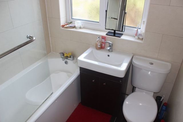  Image of 3 Bedroom Terraced  To Rent at Manor Close  London, NW9 9HD