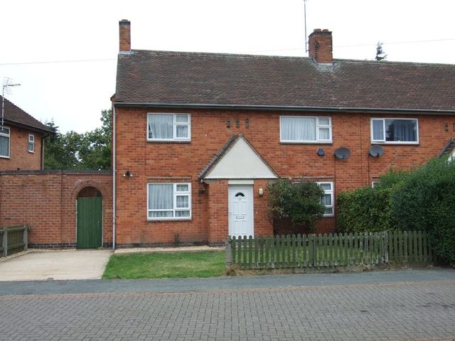  Image of 3 Bedroom Semi-Detached  For Sale at Manor Drive  Loughborough, LE11 2LR