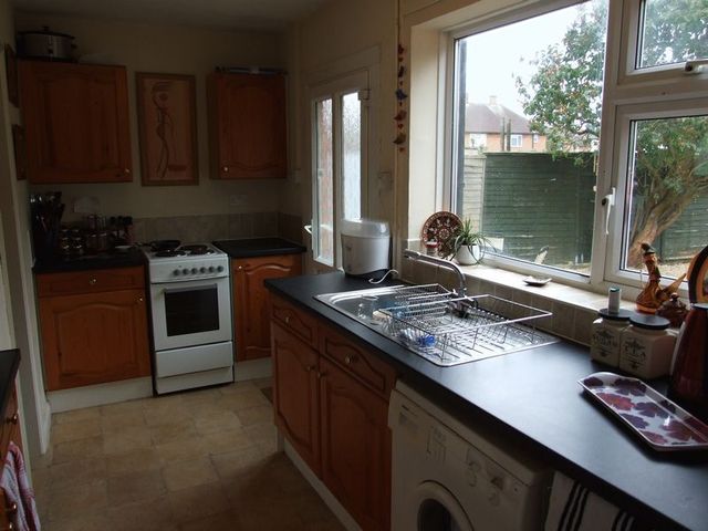 Image of 3 Bedroom Semi-Detached  For Sale at Manor Drive  Loughborough, LE11 2LR
