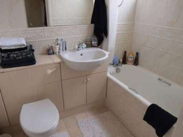  Image of 4 Bedroom Detached  For Sale at Manor Road  Swinderby, LN6 9LS