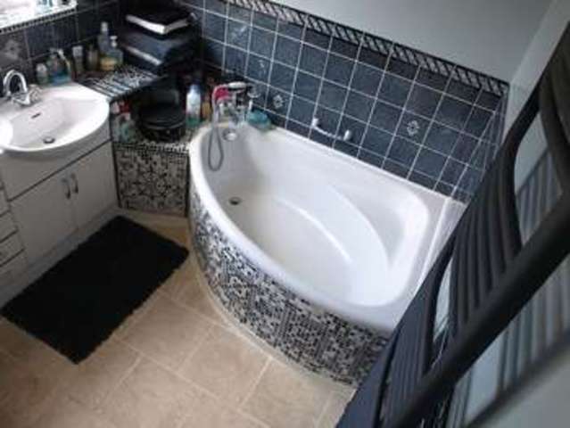  Image of 4 Bedroom Detached  For Sale at Manor Road  Swinderby, LN6 9LS