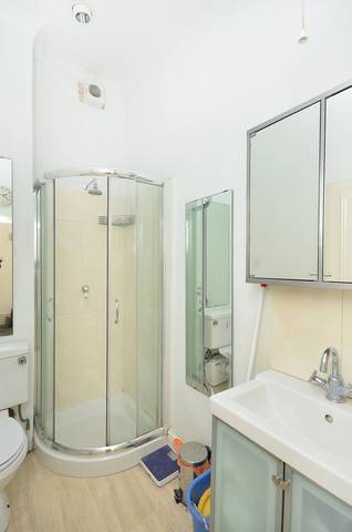  Image of 4 Bedroom Maisonette  For Sale at Mare Street  London Fields, E8 3RD