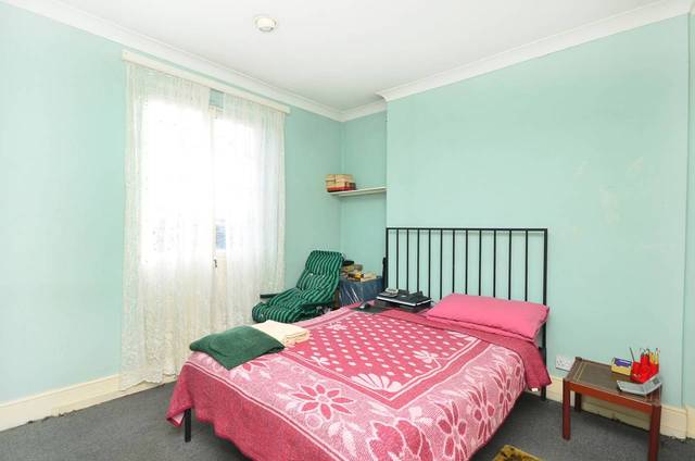  Image of 4 Bedroom Maisonette  For Sale at Mare Street  London Fields, E8 3RD