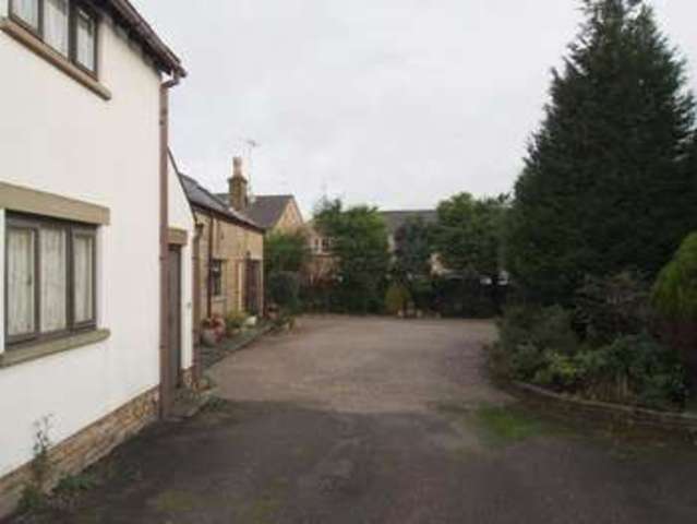  Image of 1 Bedroom Cottage  For Sale at Chapel-en-le-Frith  High Peak, SK23 0HY