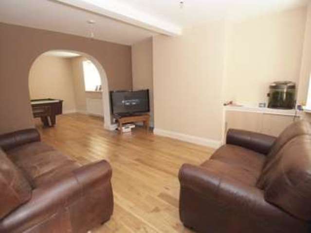  Image of 3 Bedroom End Of Terrace  For Sale at Chapel-en-le-Frith  High Peak, SK23 0HZ