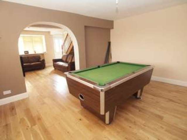  Image of 3 Bedroom End Of Terrace  For Sale at Chapel-en-le-Frith  High Peak, SK23 0HZ