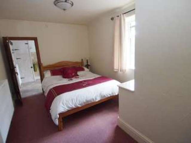  Image of 5 Bedroom Detached  For Sale at Chapel-en-le-Frith  High Peak, SK23 0NT