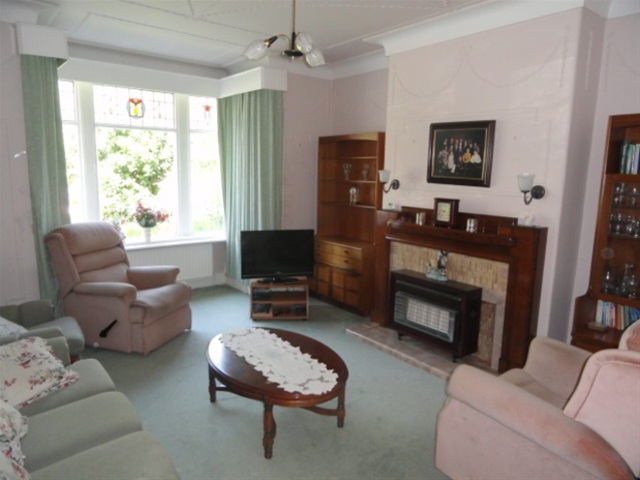  Image of 3 Bedroom Semi-Detached  For Sale at Heaton, Bradford, BD9 4JT