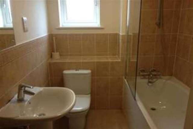  Image of 2 Bedroom Property  To Rent at Taunton, TA2 7TN