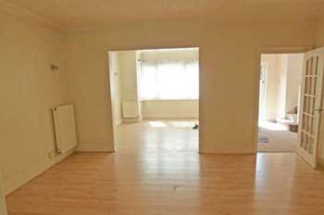  Image of 5 Bedroom Detached  For Sale at Northwood, HA6 2YF