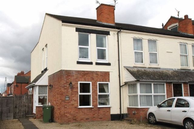  Image of 3 Bedroom Semi-Detached  To Rent at Mcintyre Road  Worcester, WR2 5LG