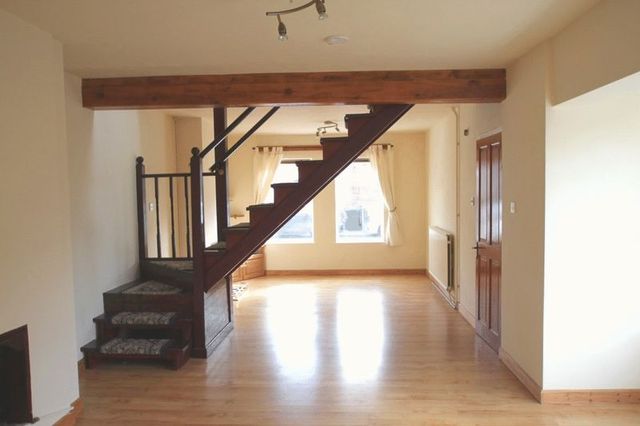  Image of 3 Bedroom Semi-Detached  To Rent at Mcintyre Road  Worcester, WR2 5LG